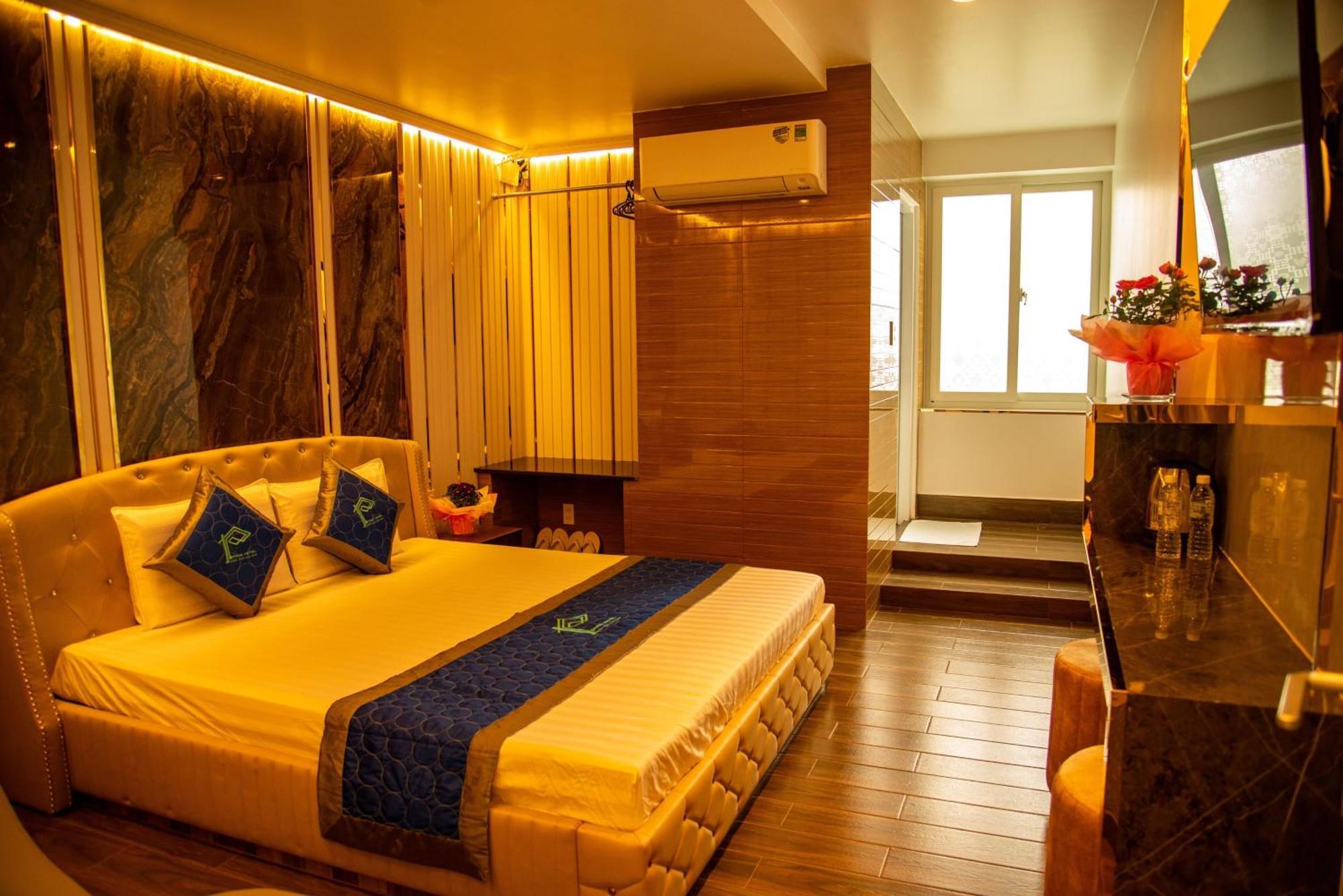 Phuc Hotel Cao Lãnh Esterno foto