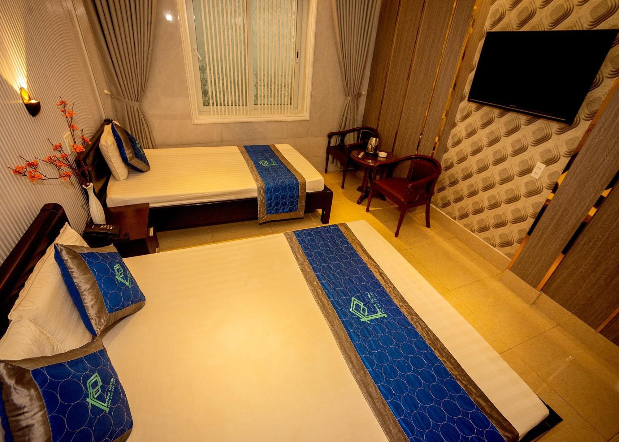 Phuc Hotel Cao Lãnh Esterno foto