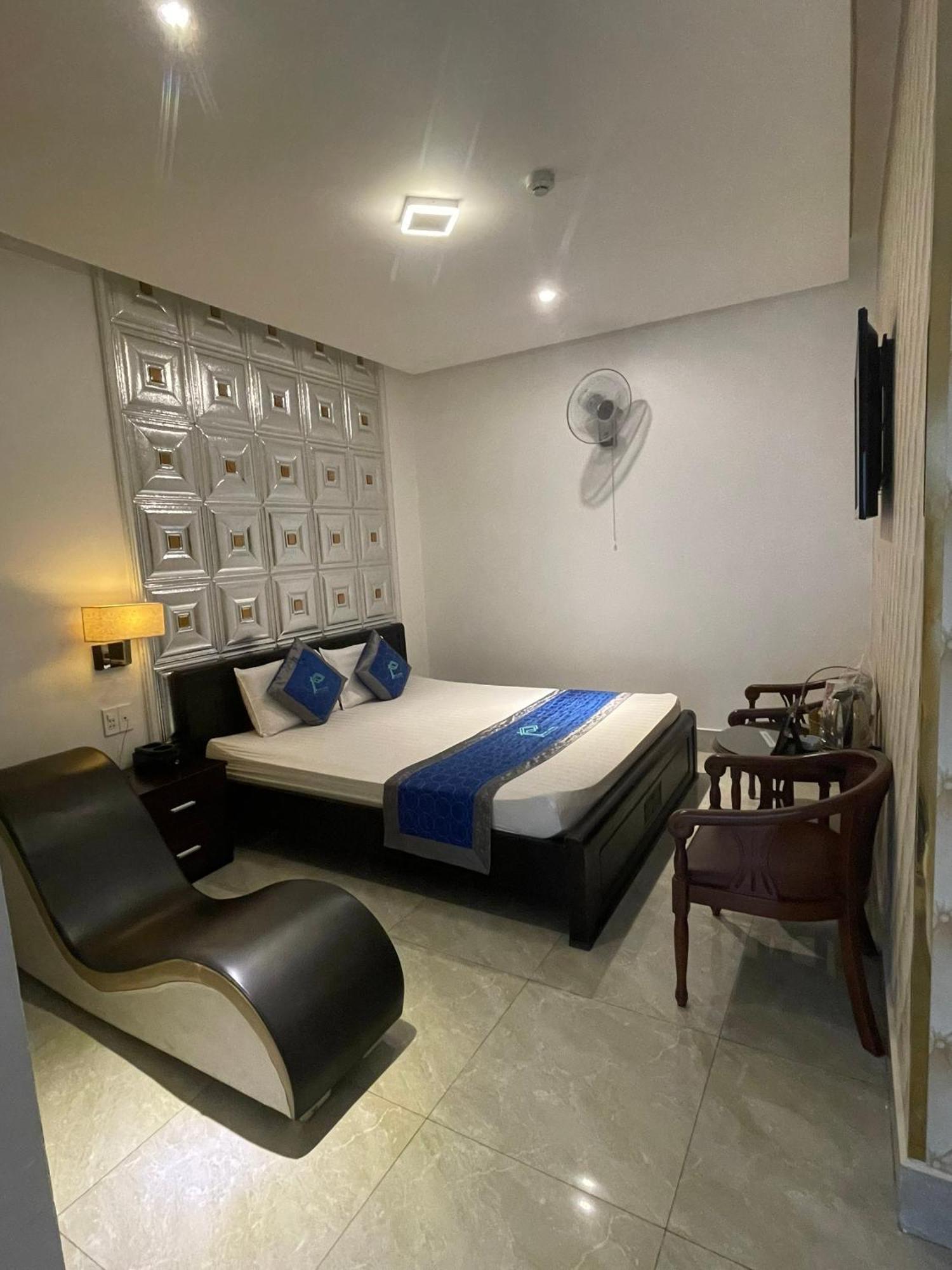 Phuc Hotel Cao Lãnh Esterno foto