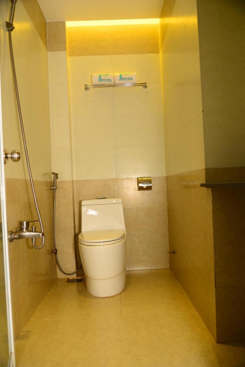 Phuc Hotel Cao Lãnh Esterno foto
